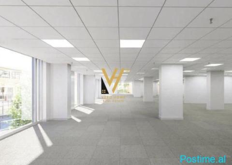 SHITET AMBIENT KOMERCIAL 900 M2 NE GOLEM