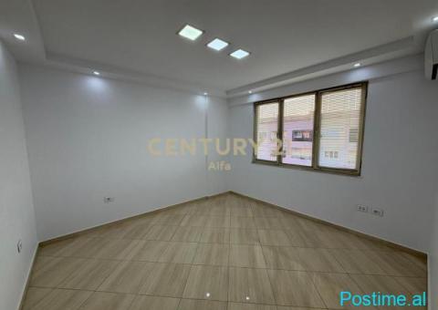 Zyrë me Qira 180 m² | Kati i Fundit | Kompleksi Malajziani - 8/10