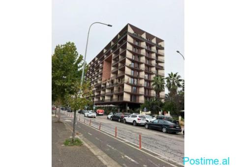 Shitet Klinikë Estetike Premium, Zona e Olimpikut - 2/5