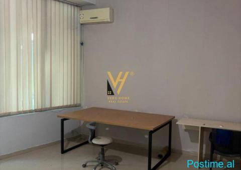 JEPET ZYRE 60 M2 ME QERA TE KOMUNA E PARISIT 45.000 LEKE