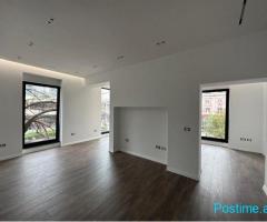 JEPET ZYRE ME QERA 76 M2 QENDER 1.500 EURO