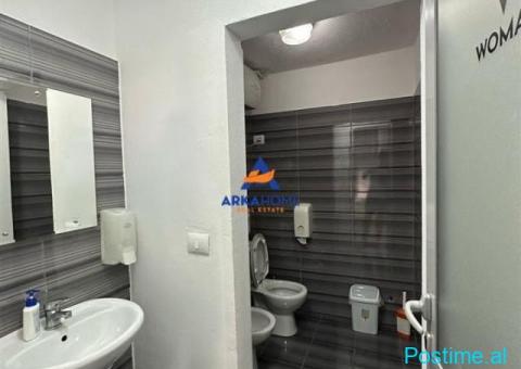 JEPET ME QERA AMBIENT ZYRE 180 M2 'ISH EKSPOZITA' 320.000 LE - 6/6
