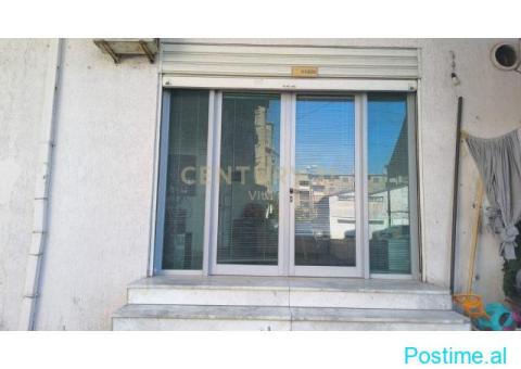 +355698329326 Dyqan 20 m2 për Shitje në Durrës, Lagjia Nr.16 - 7/9