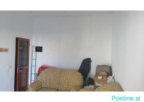 +355698329326 Dyqan 20 m2 për Shitje në Durrës, Lagjia Nr.16 - 9/9