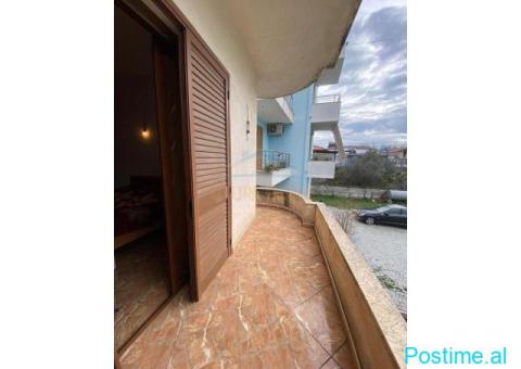 0696044423Shitet, Shtepi Private 2-Katëshe, Plazh Iliria, Du - 8/10