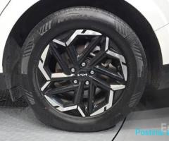 9 seater Kia carnival 2024