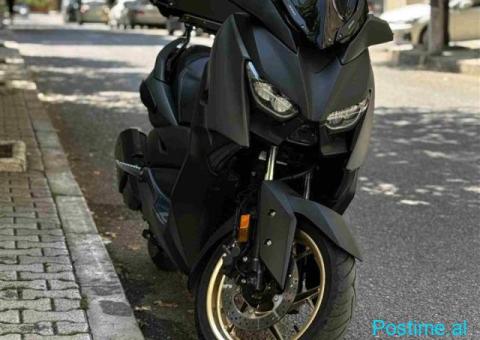 Yamaha XMax - 4/5