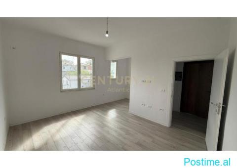 0682429333 Apartament 2+1 në shitje në Çezma e ferrës - 1/9