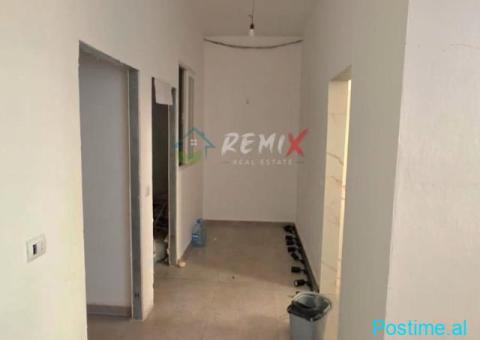 🏢 JEPET AMBIENT ME QIRA – ZONA E PLAZHIT - 5/6