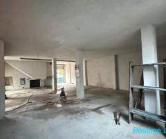 MAGAZINA ME QERA 180 M2 FUSHA E AVIACIONIT 1200 EURO