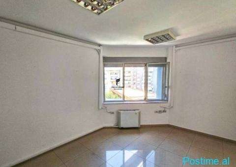 ZYRE ME QERA 300 M2 RRUGA E DIBRES 2.600 EURO FH-65896 - 3/5