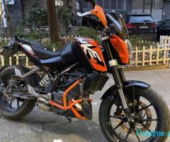 Ktm duke 125
