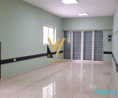 JEPET AMBIENT BIZNESI 100 M2 ME QERA RR.BARDHYL 100.000 LEKE