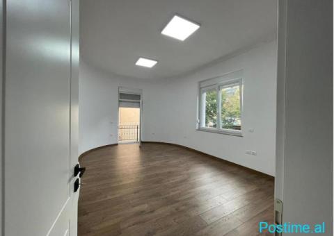 JEPET PER QIRA AMBIENT PER ZYRA TE RRUGA E DURRESIT! - 1/6