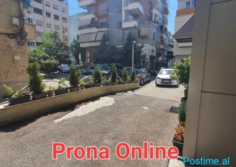 SHITET Dyqan me siperfaqe 31 m2 prane Gardes. - 3/7
