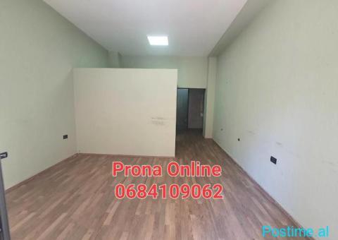 SHITET Dyqan me siperfaqe 31 m2 prane Gardes. - 4/7