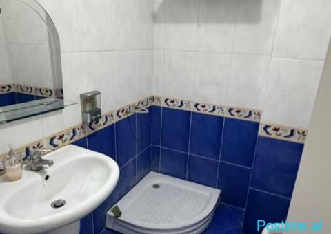 JEPET ME QERA AMBIENT BIZNESI PRANE GJYKATES,DURRES - 6/8