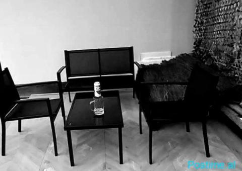 Jepet me qira shtëpi private 1+1 në Qendër, tarracë 35 m² - 5/5
