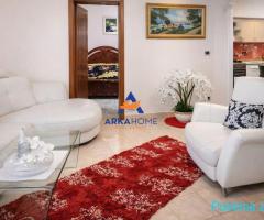JEPET APARTAMENT ME QERA 3+1+BALLKON 'TE RRUGA PJETER BUDI R
