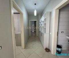 +355684394200 Apartament 2+1+2 me qira në Qender, Durrës