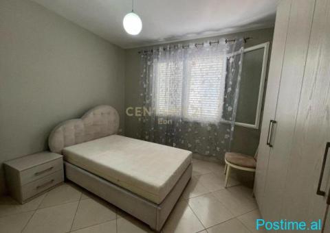 +355684394200 Apartament 2+1+2 me qira në Qender, Durrës - 6/10