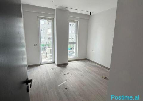 ZYRE ME QERA 95 M2 KOMUNA E PARISIT 120.000 LEKE FH-80107 - 1/6