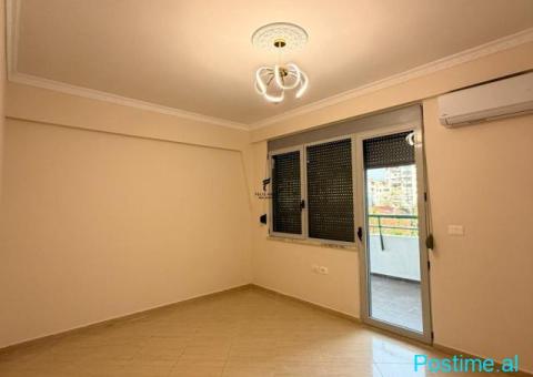 ZYRE ME QERA 130 M2 RRUGA E DIBRES 130.000 LEKE FH-81026 - 2/5