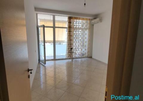 ZYRE ME QERA 110 M2 KOMUNA E PARISIT 1430 EURO FH-81361 - 5/7