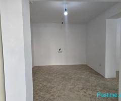 SHITET DYQAN & GARSONIERE RRUGA E KAVAJES 195.000 EURO FH-81