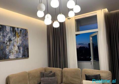 Shitet Apartament Luksoz 2+1 tek Fusha e Ali Demit, Tiranë - 1/4