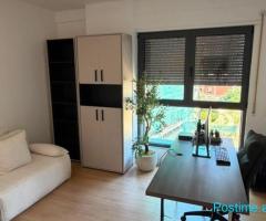 🏢✨ JEPET ME QIRA ZYRË | BULEVARDI I RI 📍 Bulevardi i Ri,