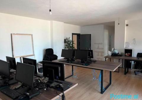🏢✨ JEPET ME QIRA ZYRË | BULEVARDI I RI 📍 Bulevardi i Ri, - 2/2
