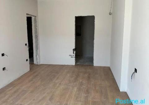 ZYRE ME QERA 120M2 KOMUNA E PARISIT 1.700 EURO FH-86536 - 5/6