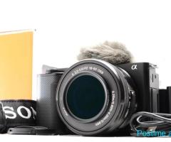 NEW Sony ZV-E10 Mirrorless Camera kit Lens 16-50mm