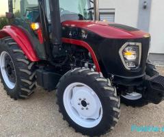 Traktor i ri