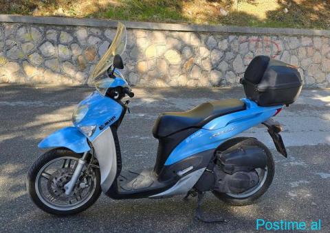 Yamaha XENTER 125 model 2013. - 3/8