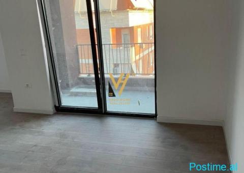 JEPET ZYRE 90 M2 ME QIRA TE MYSLYM SHYRI 800 EURO - 2/4