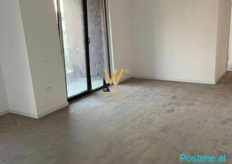 JEPET ZYRE 90 M2 ME QIRA TE MYSLYM SHYRI 800 EURO - 3/4