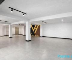 JEPET MAGAZINE 220 M2 ME QERA SAUK I RI 2.000 EURO