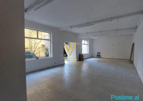 JEPET DYQAN 100 M2 ME QERA TE TREGU ELEKTRIK 1.500 EURO - 1/4
