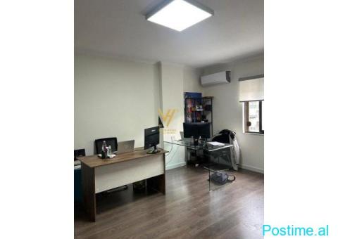 JEPET ZYRË 3+1+2, 108 M2 ME QIRA BLLOK 1.100 EURO - 6/6