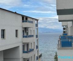 SHITET & APARTAMENT PRANË LIQENIT – TUSHEMISHT, POGRADEC