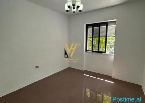 JEPET AMBIENT BIZNESI 72 M2 ME QERA TE RR.DURRESIT 1.300 EUR - 1/5