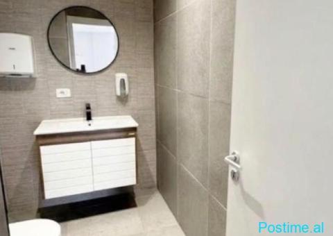 🏢✨ JEPET ME QIRA ZYRË NË QENDËR – TIRANË ✨ 📍 Pranë shkoll - 2/3