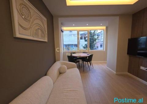 Apartament 1+1 Me Qira në Sheshi Willson - 1/10