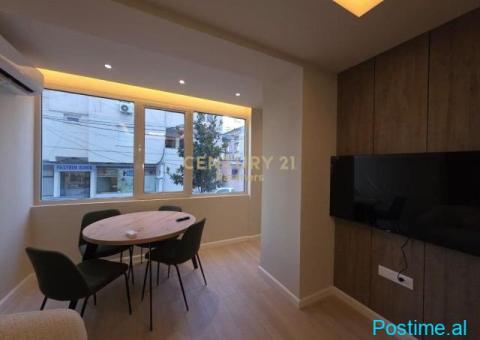 Apartament 1+1 Me Qira në Sheshi Willson - 7/10