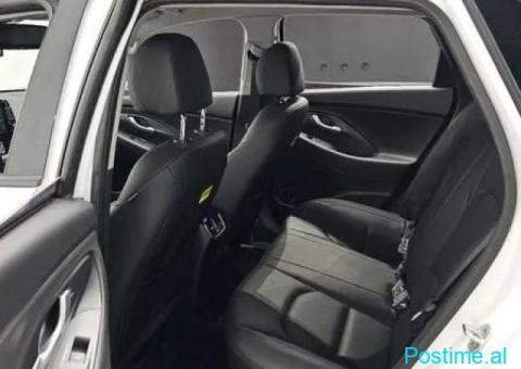 Hyundai i30 1.6 - 2/8