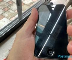 iPhone 4