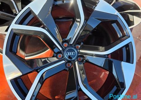 AUDI RSQ8 NUMER 22 MODEL 2025 - 2/5