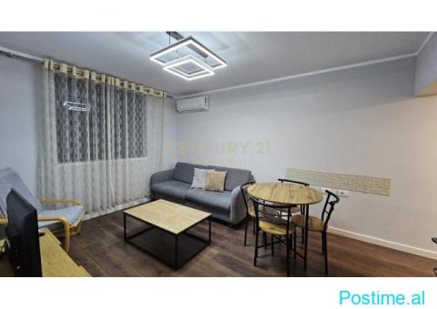 Jepet me qira shtepi njekateshe ne rrugen Myslym Shyri. - 1/10